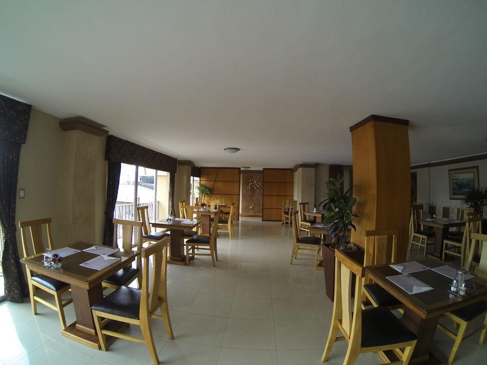 Hotel Santa Monica Cuenca Exterior photo